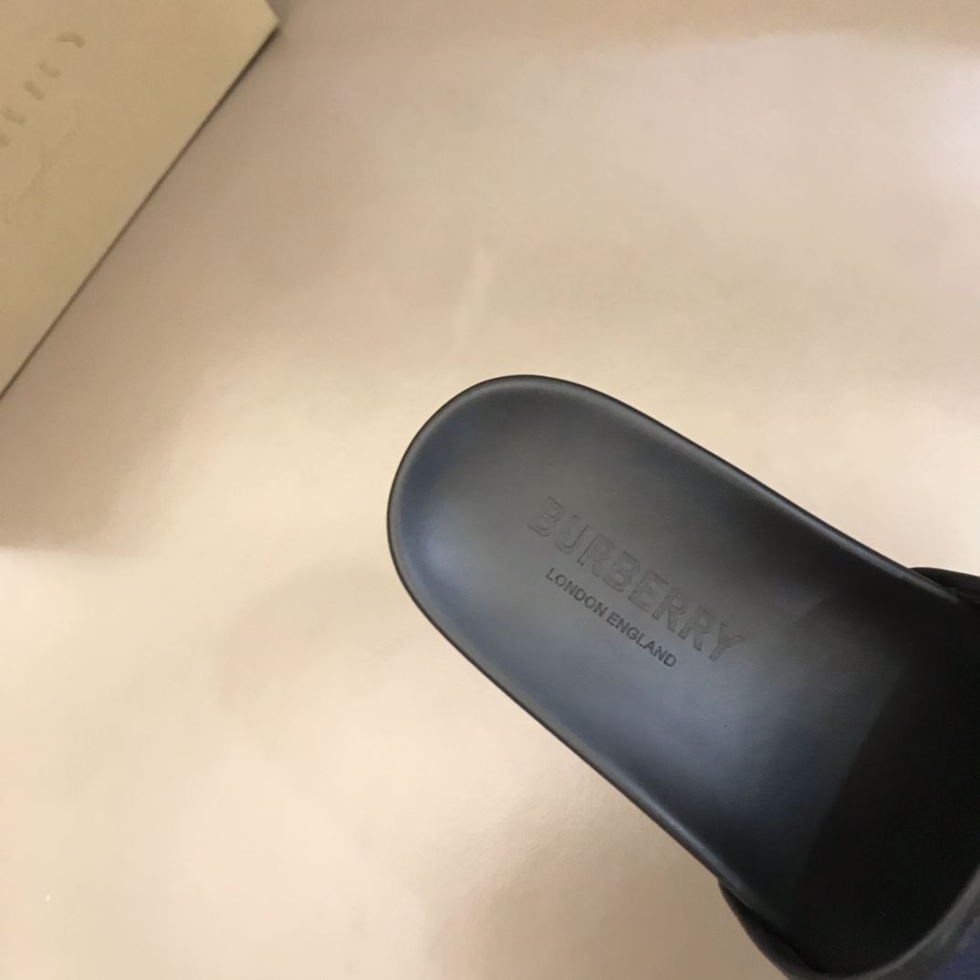 Burberry Slippers